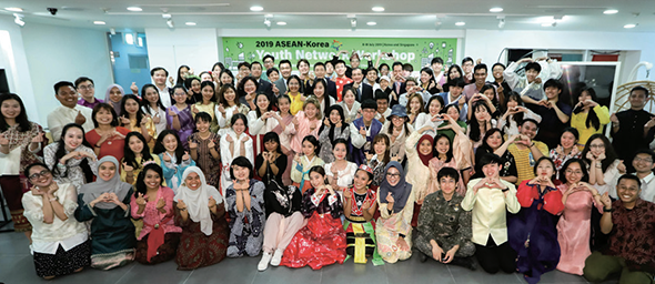 Youth Network workshop 참가자들의 기념사진